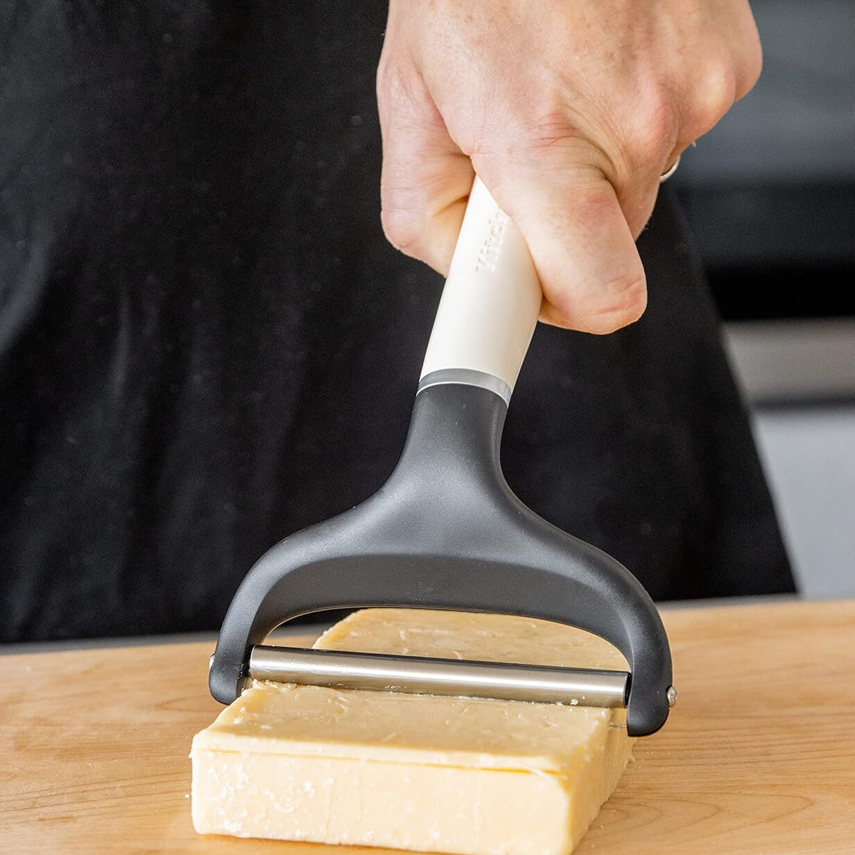 KitchenAid kráječ na sýry, almond cream, KAG133OHACE