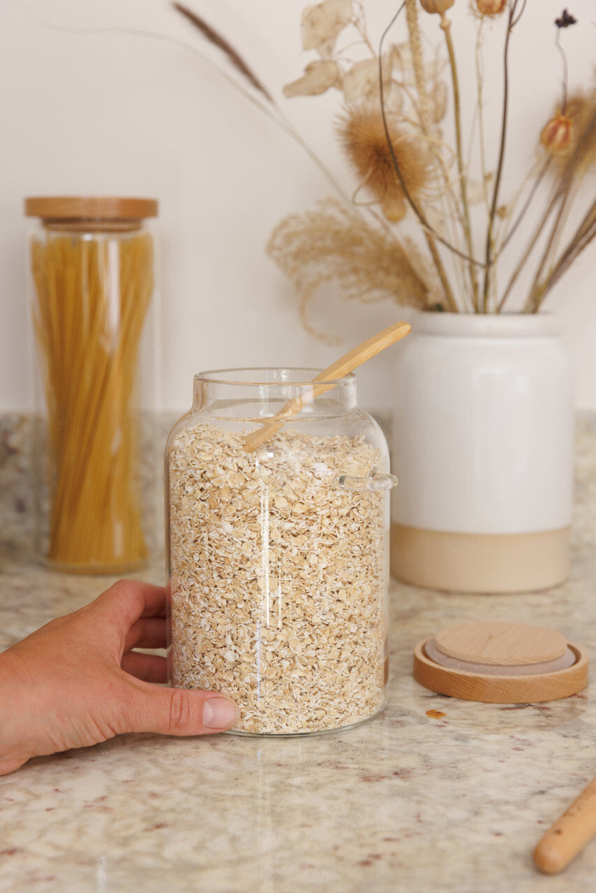 KitchenCraft Idilica skleněná úložná dóza se lžičkou 1,2 l, IDGLSSTORSPN