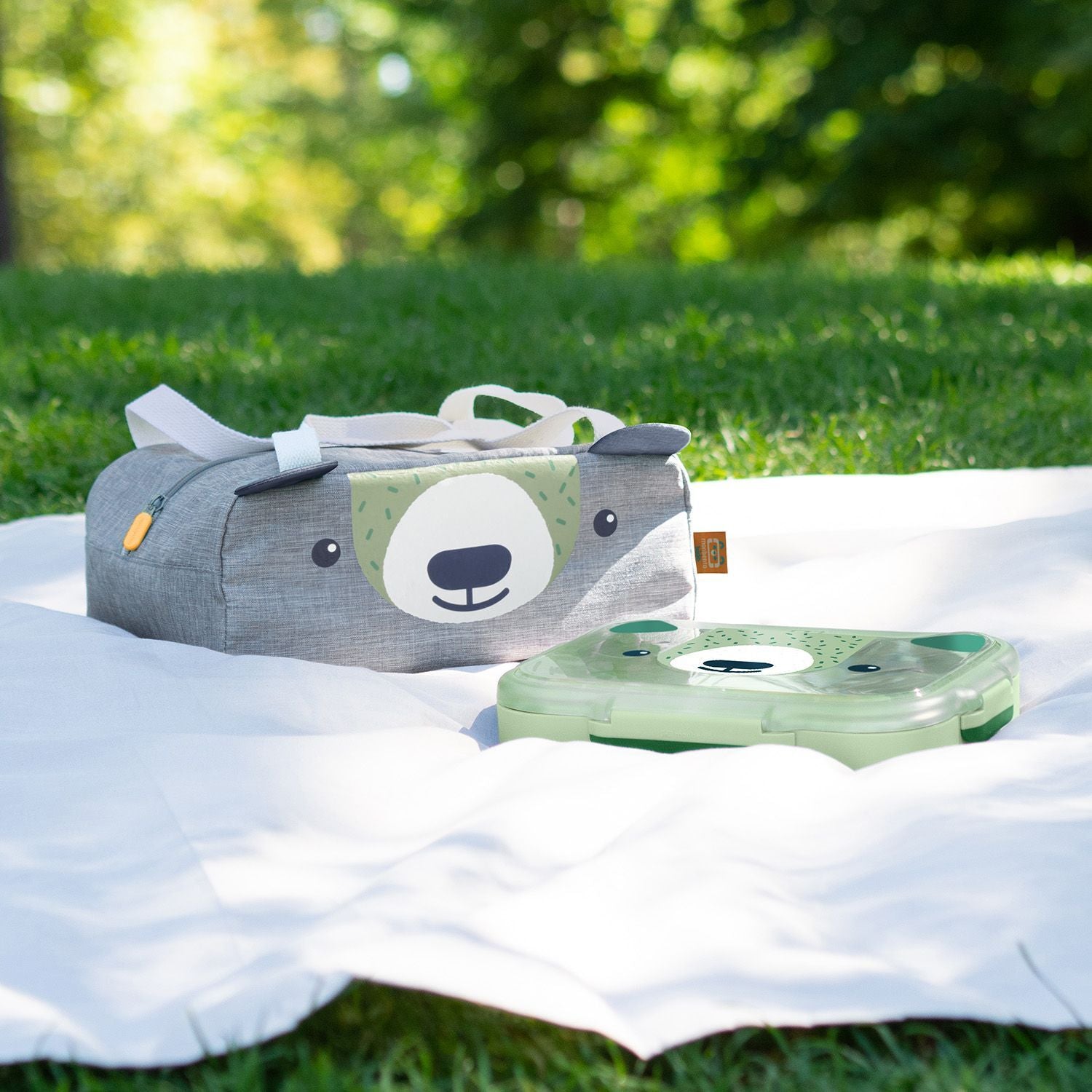 Monbento Wonder Travel dětská termotaška na svačinový box 6,5 l, green bear, 71354097