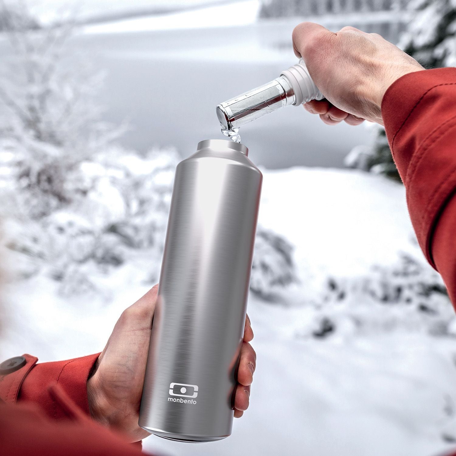 Monbento Steel termoláhev na pití 500 ml, metallic silver, 401101000