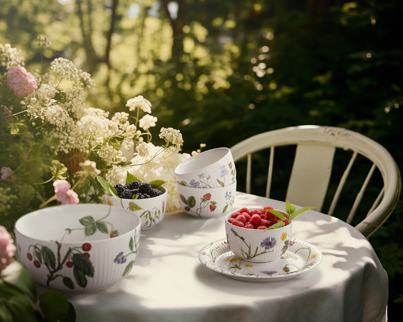 Kähler Hammershoi Summer porcelánová mísa 21 cm, summer berries, 693336