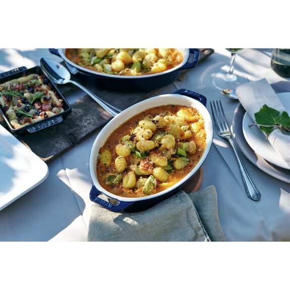 Staub keramická zapékací mísa oválná 23 cm/1,1 l tmavě modrá, 40511-157