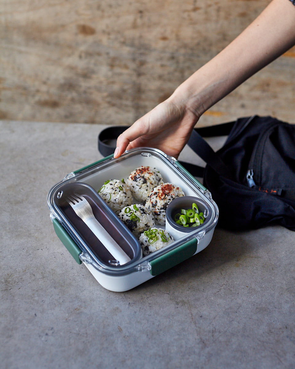 Black+Blum Original svačinový box s vidličkou 1 l, olive, BAO-BA010